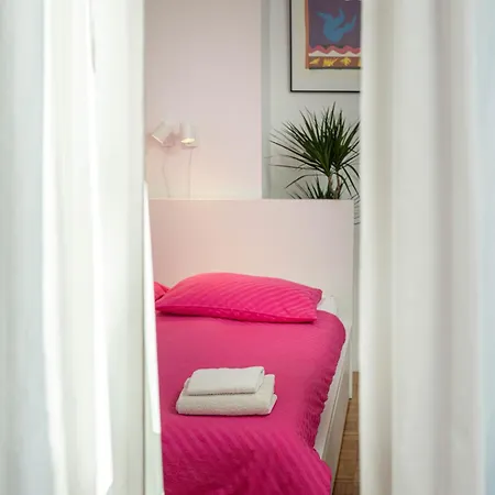 With Free Parking - Short Walk From Ljubljana's Center * Lublaň